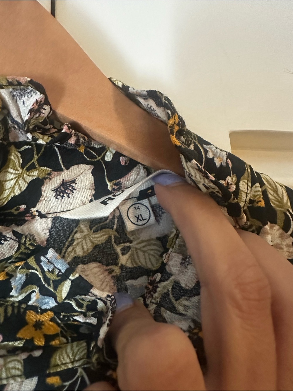 River Island Black Floral High-Neck Long Sleeve Dress - Picture 2 of 2